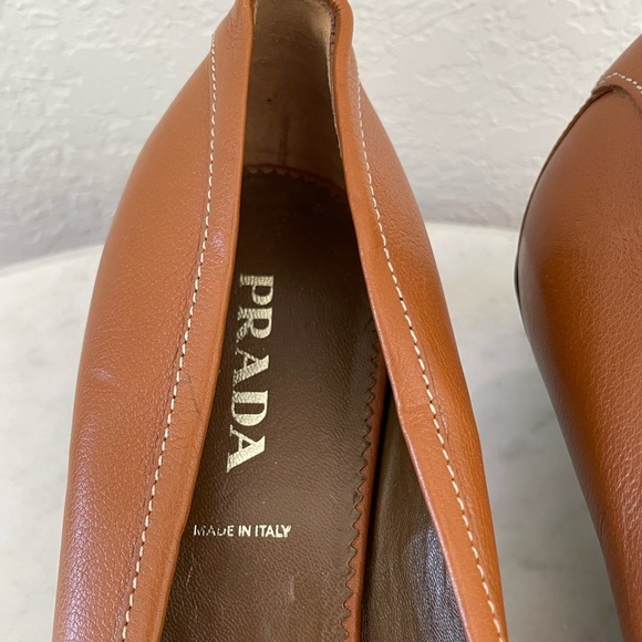 Prada Leather Almond Toe Loafer Kitten Heels Size 41 - Picture 6 of 10